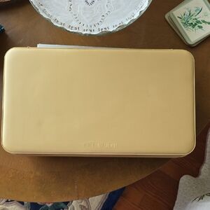 Estee Lauder Luxurious Gold Cosmetic Box